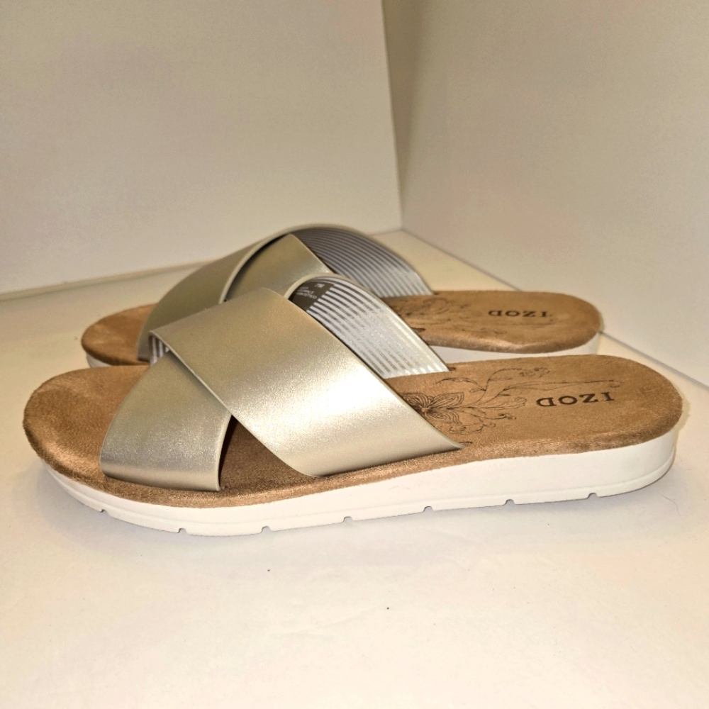 Izod Women's sz 7 Alyssa Gold Sandals - Picture 4 of 7